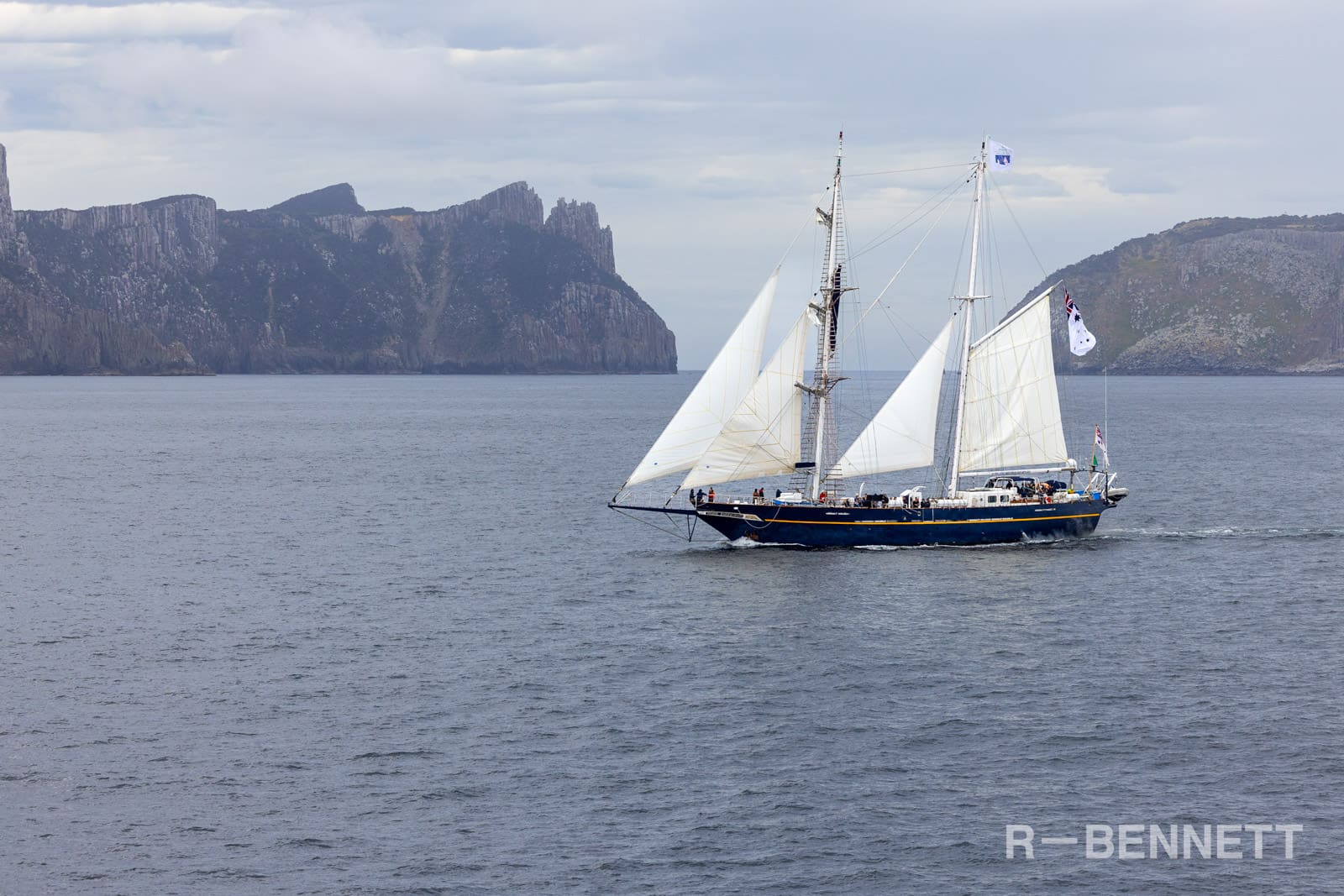 Young Endeavour 0876 SH25