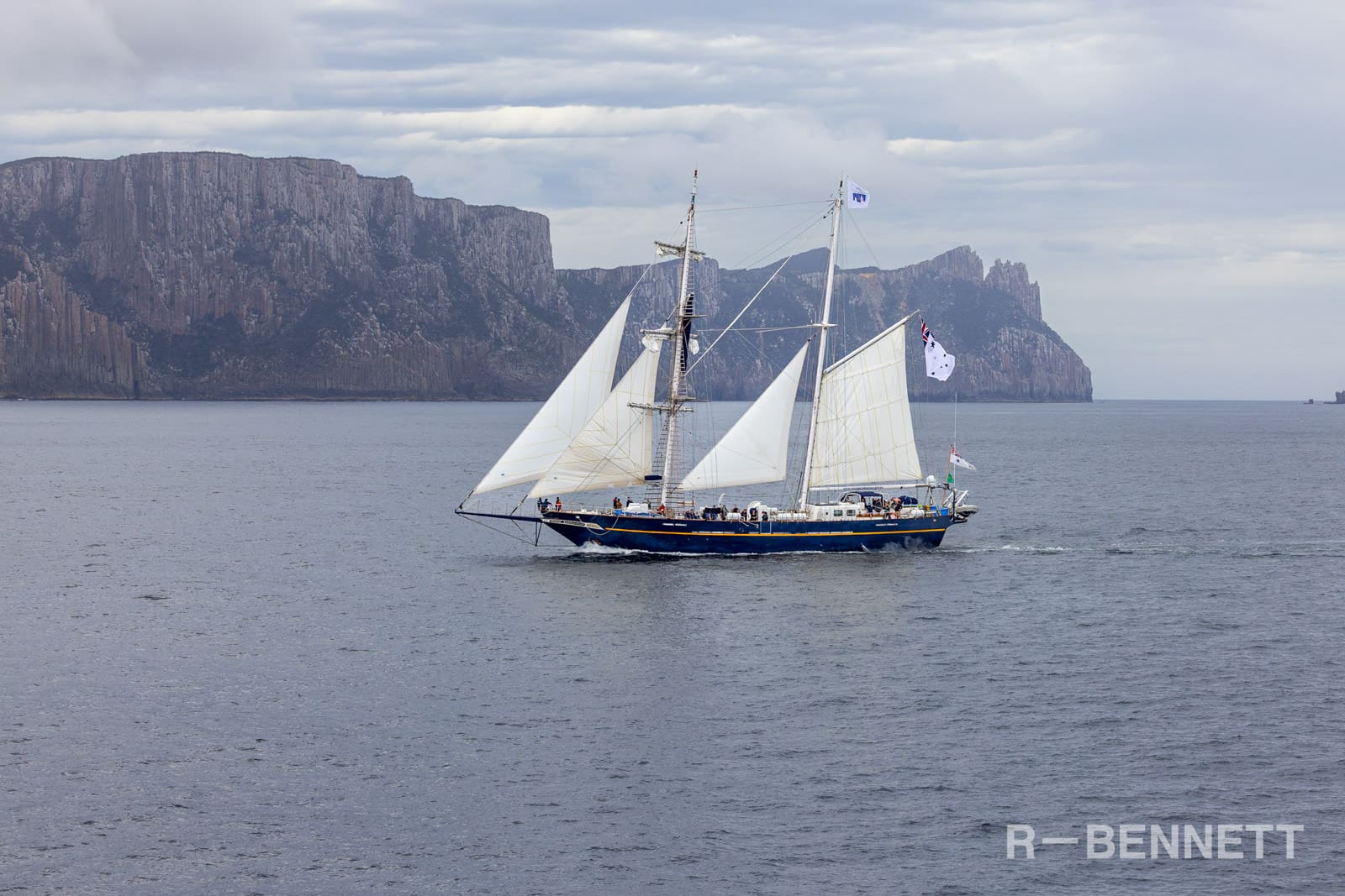 Young Endeavour 0877 SH25